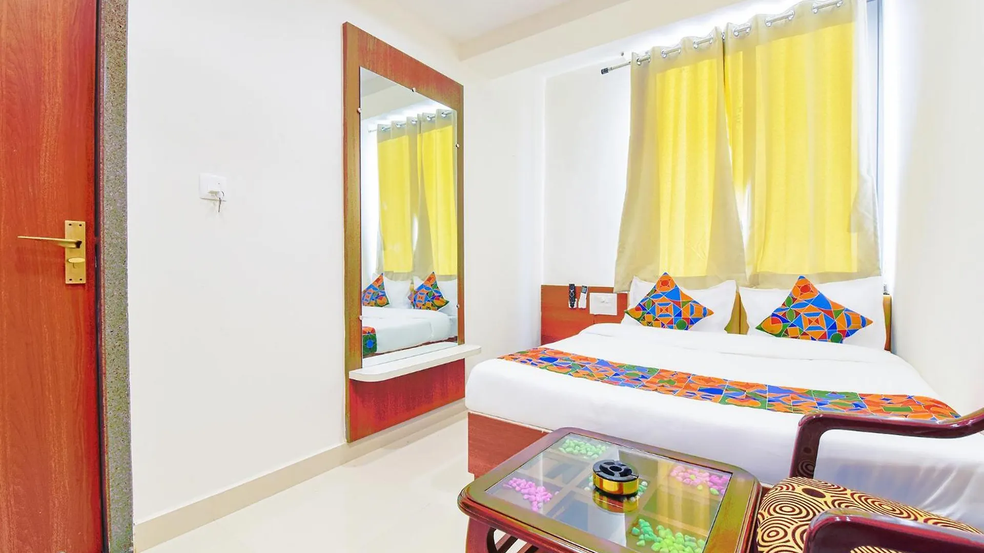Fabhotel Samrat Regency Удайпур Отель